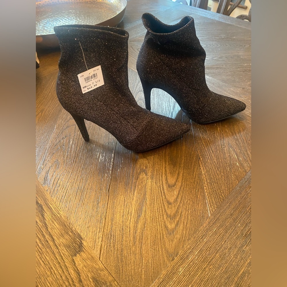 Drash Black Ankle Boots